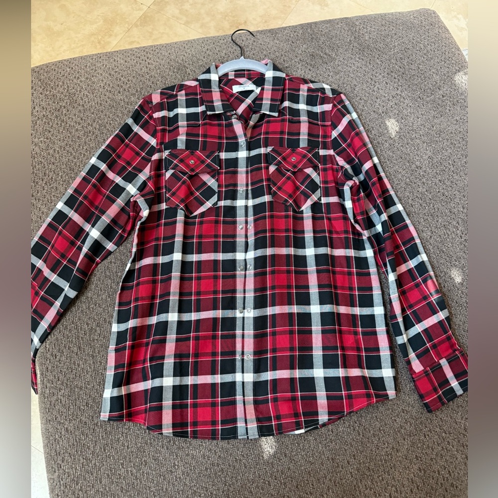 UNTUCKit Red and Black Plaid Button-Down Shirt